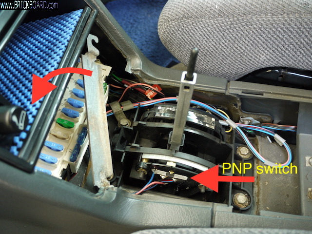 Volvo 900 -- Shifter assembly