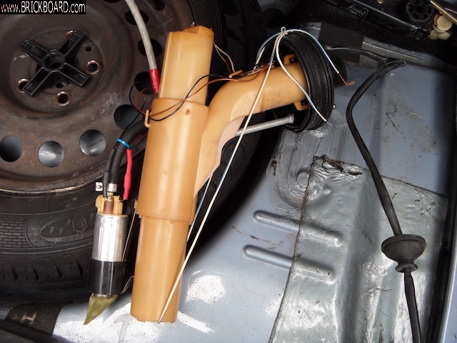 Volvo 900 -- Fuel sender unit 4