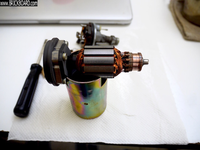 Volvo 900 -- Fuel pump 10 years (2)