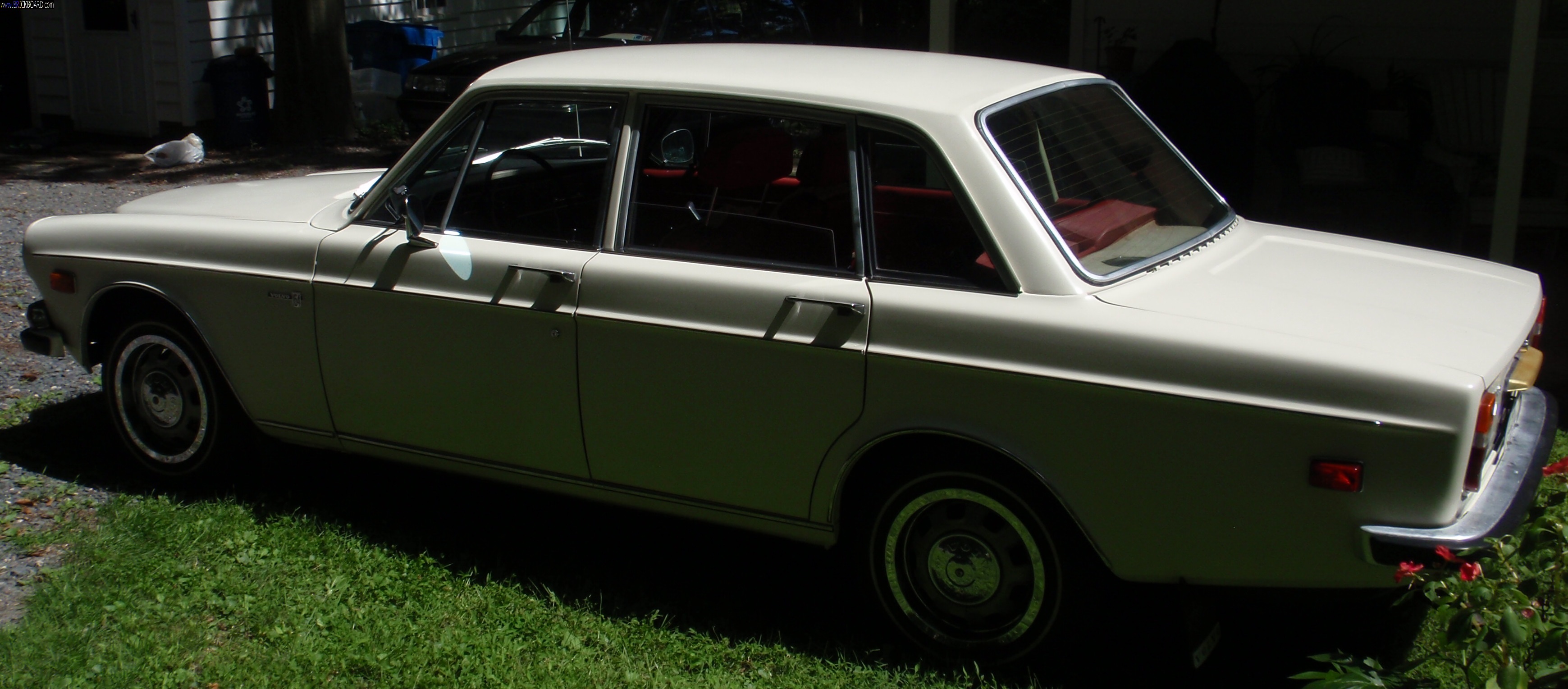 Volvo 140-160 -- drivers side 164 1971
