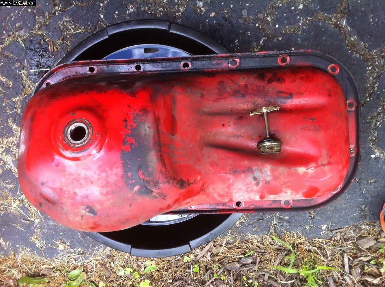 Volvo 200 -- Gold 1990 245, Oil Pan Fix...NOT