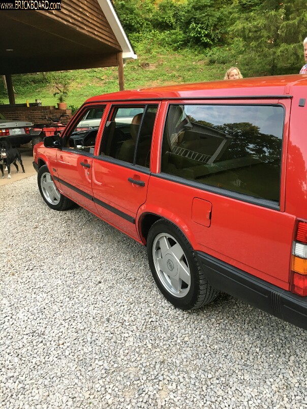 Volvo 900 -- New Wagon