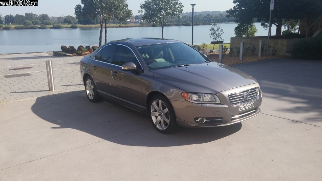 Volvo S80 -- Volvo S80 V8